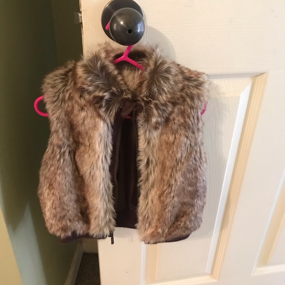 Fur vest. Great condition. Size 24 month